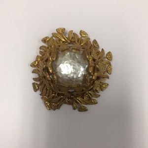 Vintage Miriam Haskell baroque pearl brooch